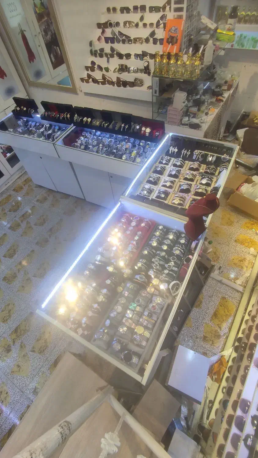 ویترین پاچال یک میلیون تومان|فروشگاه و مغازه|بیرجند, |دیوار