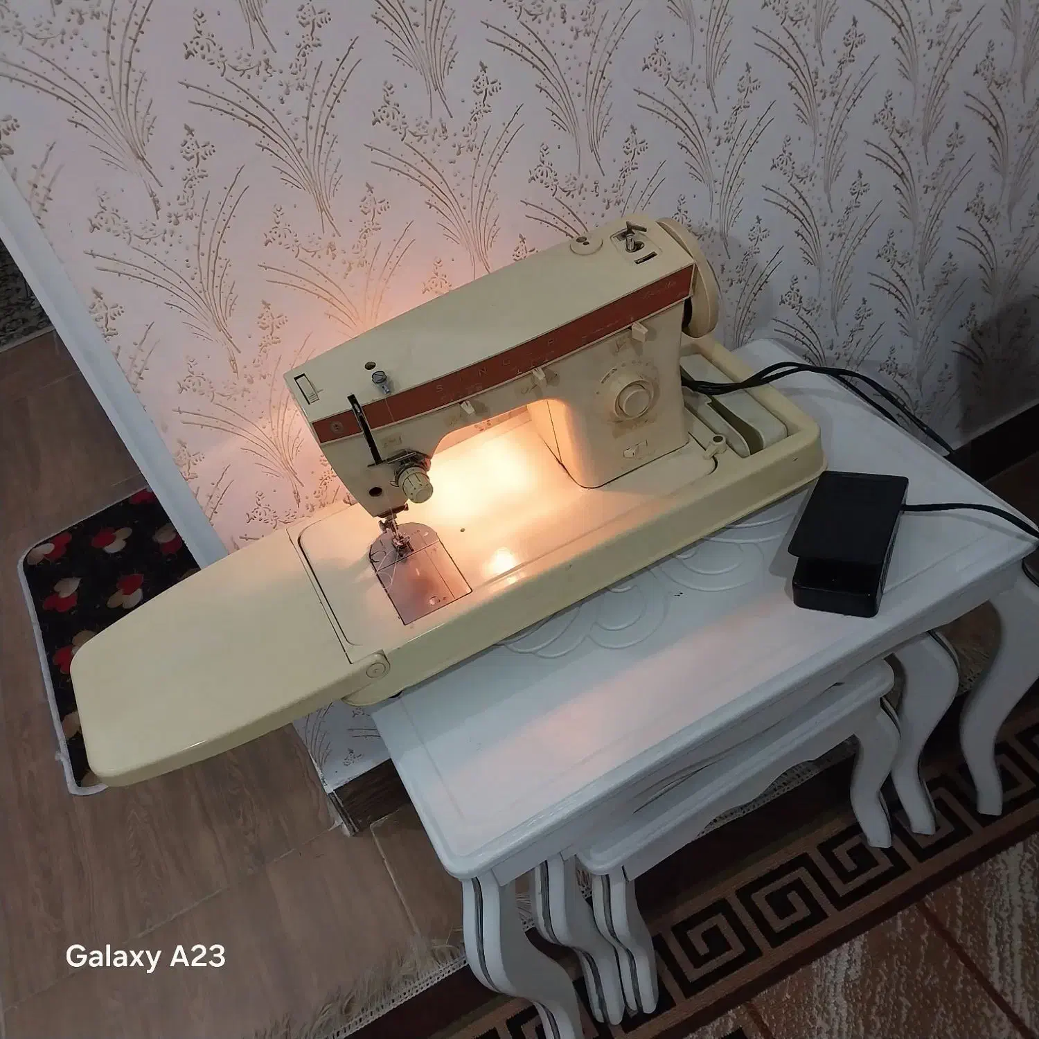 چرخ خیاطی سینگر|چرخ خیاطی و ریسندگی|رشت, یخسازی|دیوار