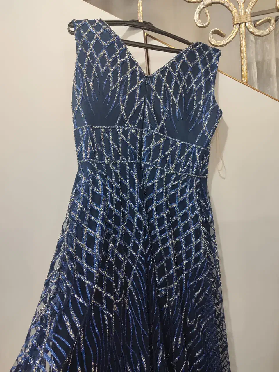 پیراهن مجلسی|لباس|رشت, پیرکلاچای|دیوار