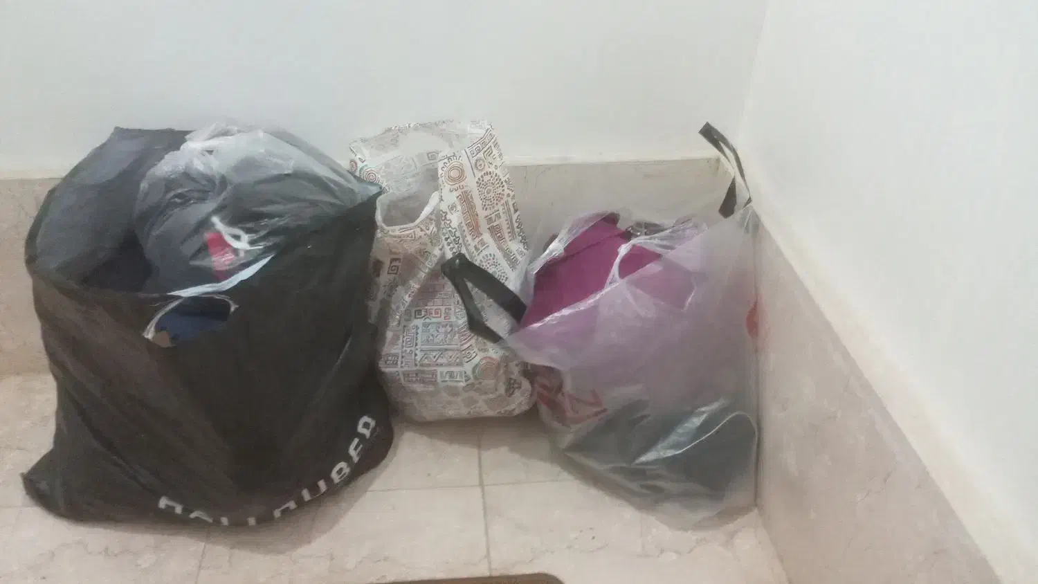 مقداری لباس|حراج|خوی, |دیوار