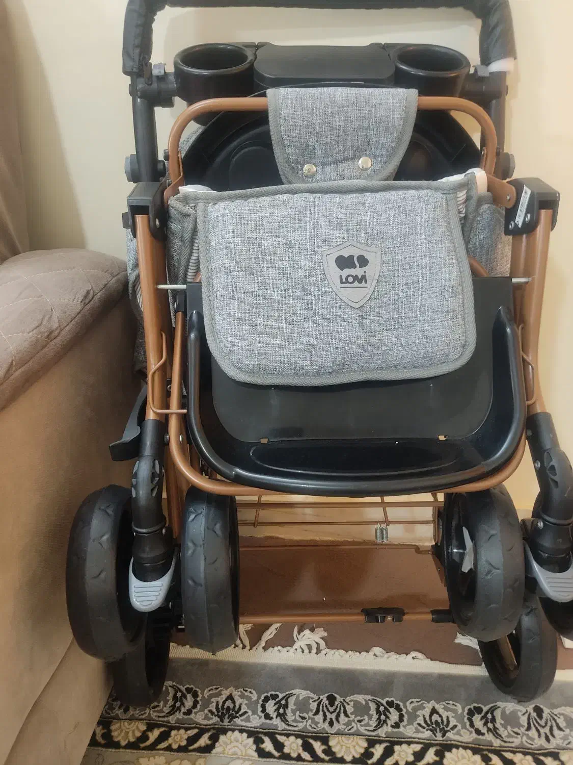 کالسکه وکریر بنیتا|کالسکه و لوازم جانبی|بروجرد, |دیوار