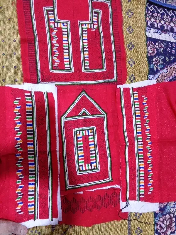 سیاه سفید دوزی و زه دوزی|لباس|ایرانشهر, |دیوار