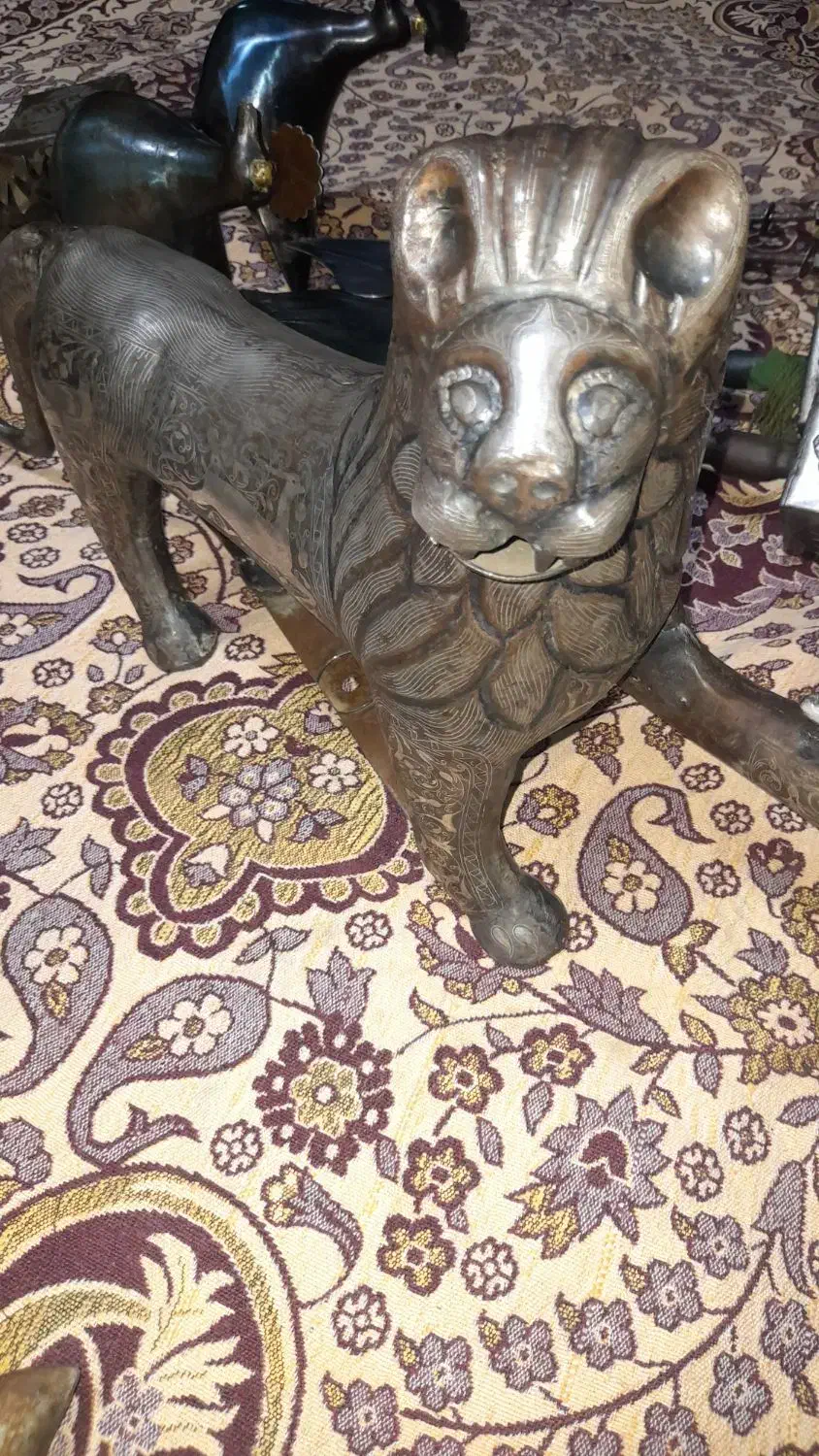 شیر عَلَمات مُحَرَم. عَلَم ، عَلامَت هیئت|کلکسیون اشیاء عتیقه|تهران, جوادیه تهرانپارس|دیوار