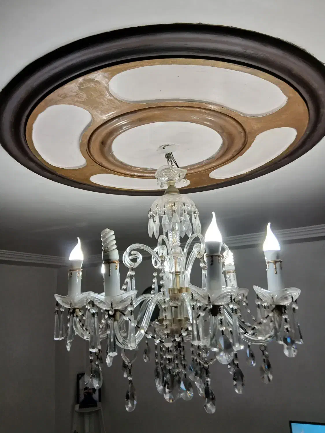 لوستر|لوستر و چراغ آویز|سنگر, |دیوار