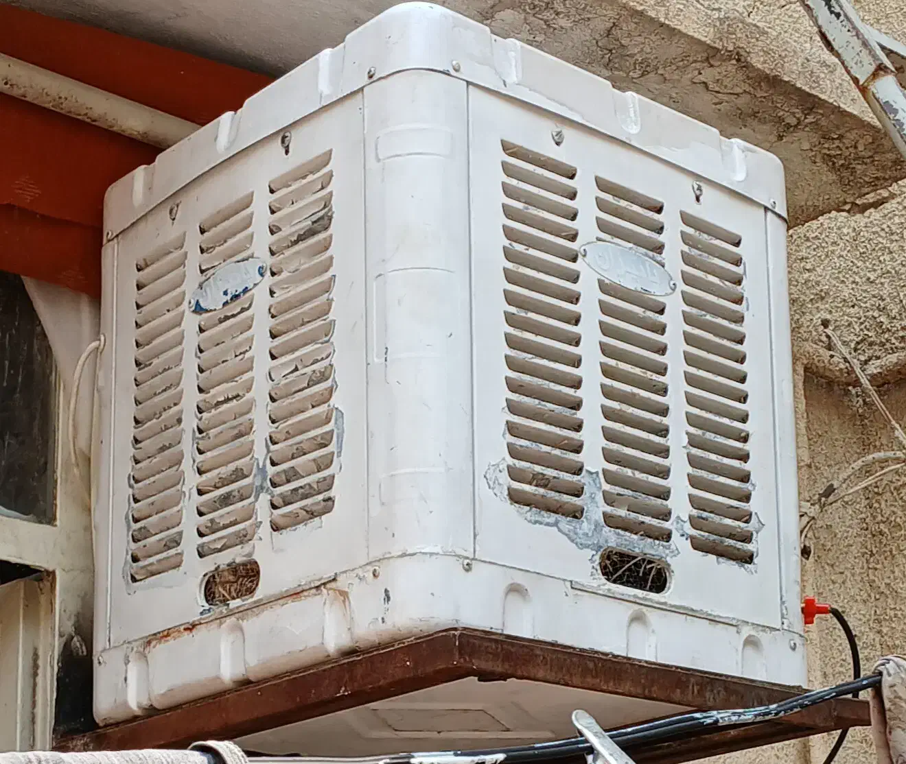 کولر ۲۸۰۰ موتور نیم سوز یک ملیون وصد مقطوع|کولر آبی|خرمآباد, |دیوار