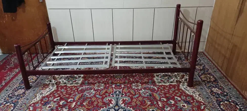 تخت خواب یک نفره فرفورژه|تخت و سرویس خواب|اهواز, منبع اب|دیوار