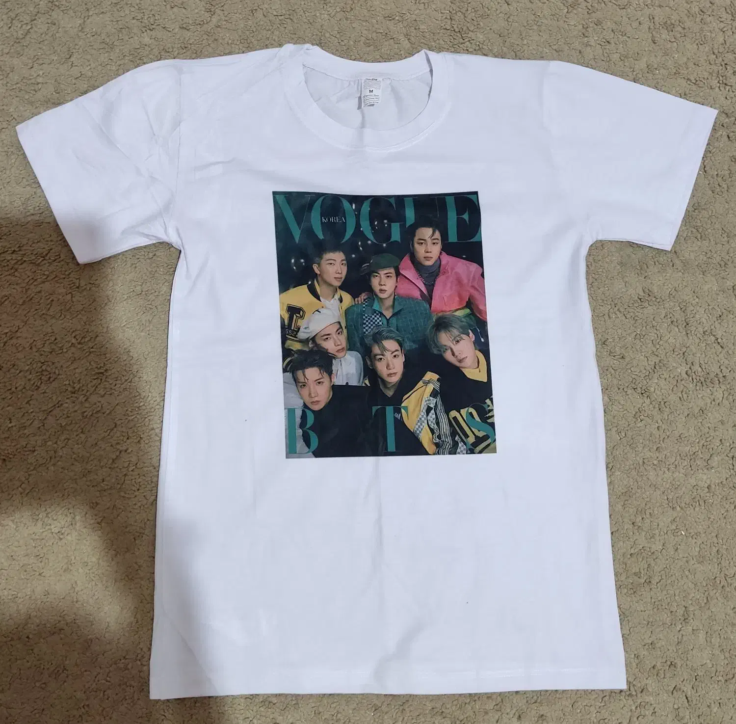 عکس هفت نفره چاپ شده بی تی اس روی تیشرت|لباس|کرج, برغان|دیوار