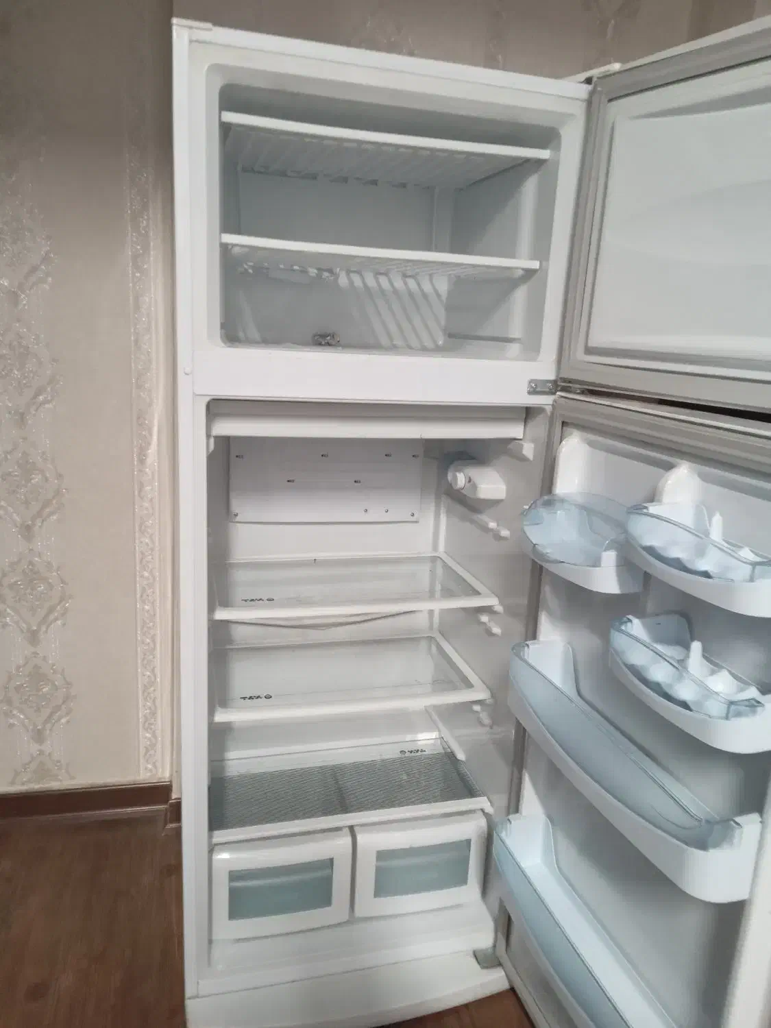 یخچال|یخچال و فریزر|اصفهان, خواجه عمید|دیوار