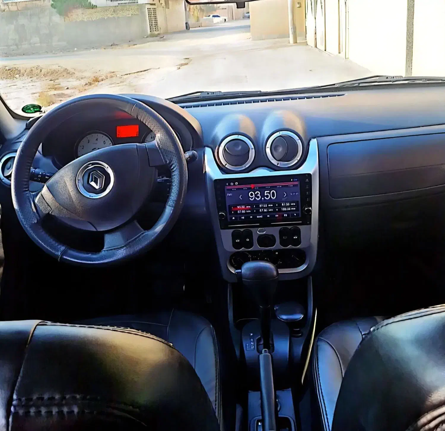 ساندرو اتومات در حد صفر واقعی|خودرو سواری و وانت|اصفهان, شیخ اشراق|دیوار