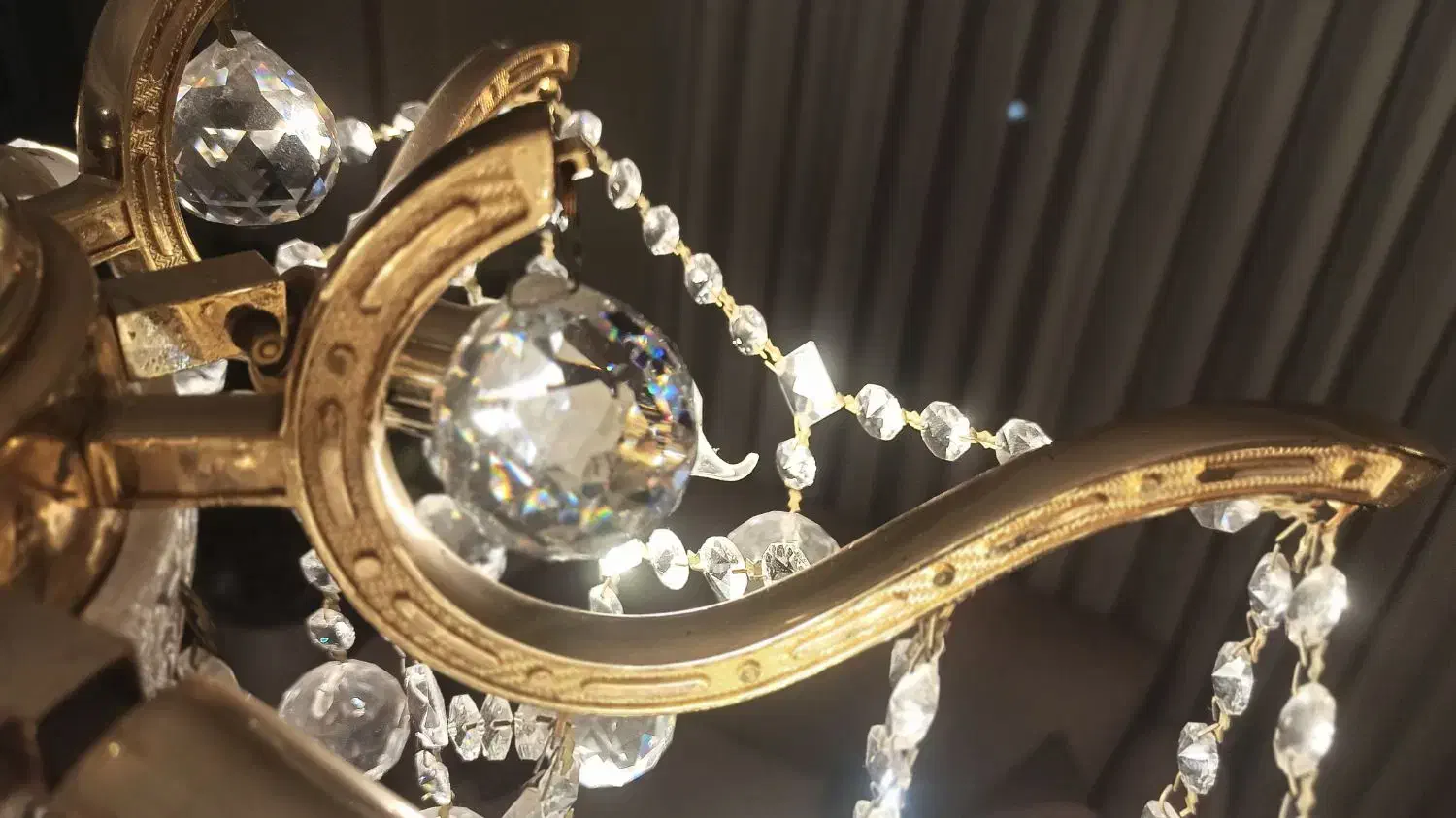 لوستر ۶ شاخه با کریستال های چک و آلمان (یک جفت)|لوستر و چراغ آویز|کرج, عظیمیه|دیوار