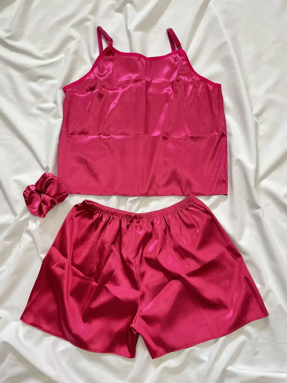 لباس|لباس|اصفهان, گرکان|دیوار