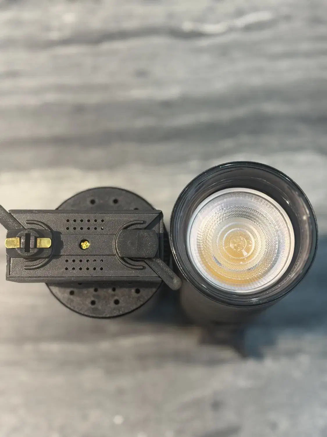 چراغ ریلی با یکسال گارنتی|لامپ و چراغ|فولادشهر, B4|دیوار