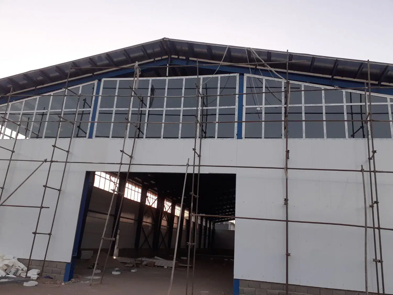 شیشه بری تابان|خدمات پیشه و مهارت|اشتهارد, |دیوار