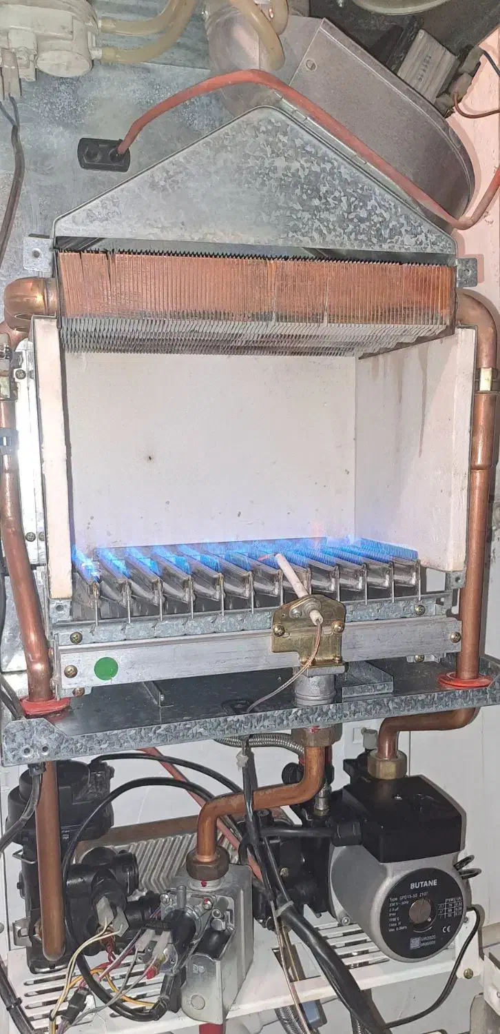 تعمیرات تخصصی پکیج و آبگرمکن گازی دیواری|خدمات پیشه و مهارت|پرند, فاز ۵|دیوار