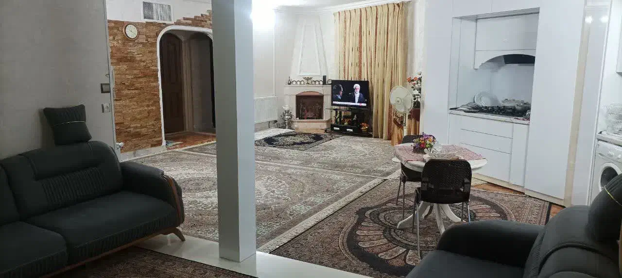 آپارتمان تازه بازسازی شده ، حاشیه آزادگان|اجارهٔ آپارتمان|کاشمر, |دیوار