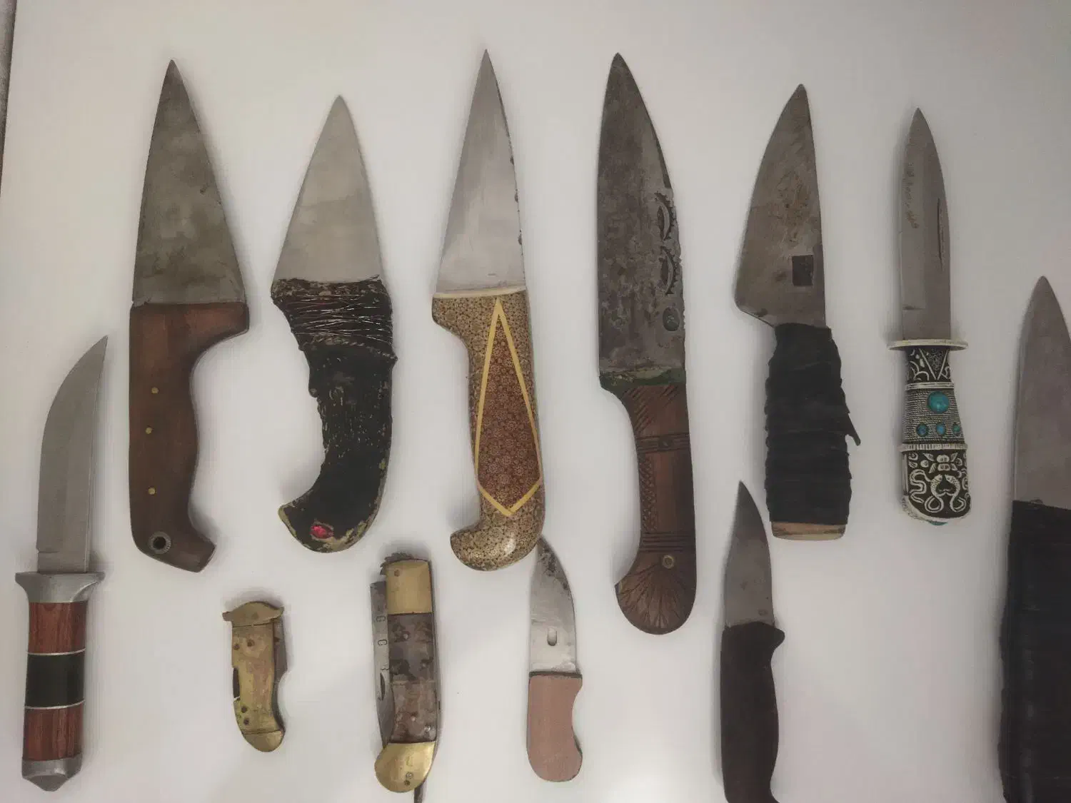 چاقو|کوهنوردی و کمپینگ|شیراز, وحدت|دیوار