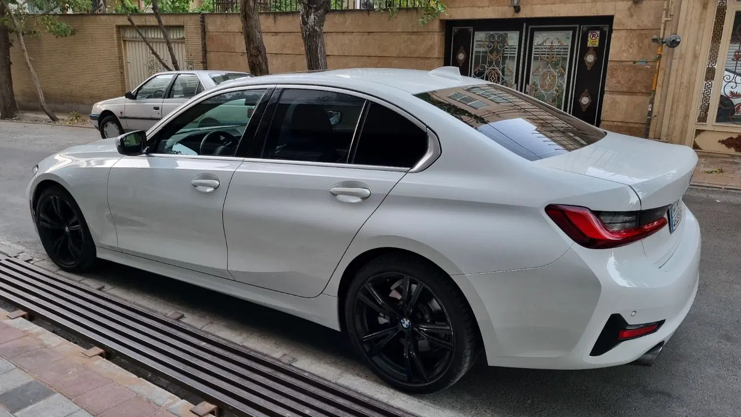 BMW 330i مدل 2022|خودرو سواری و وانت|تبریز, |دیوار