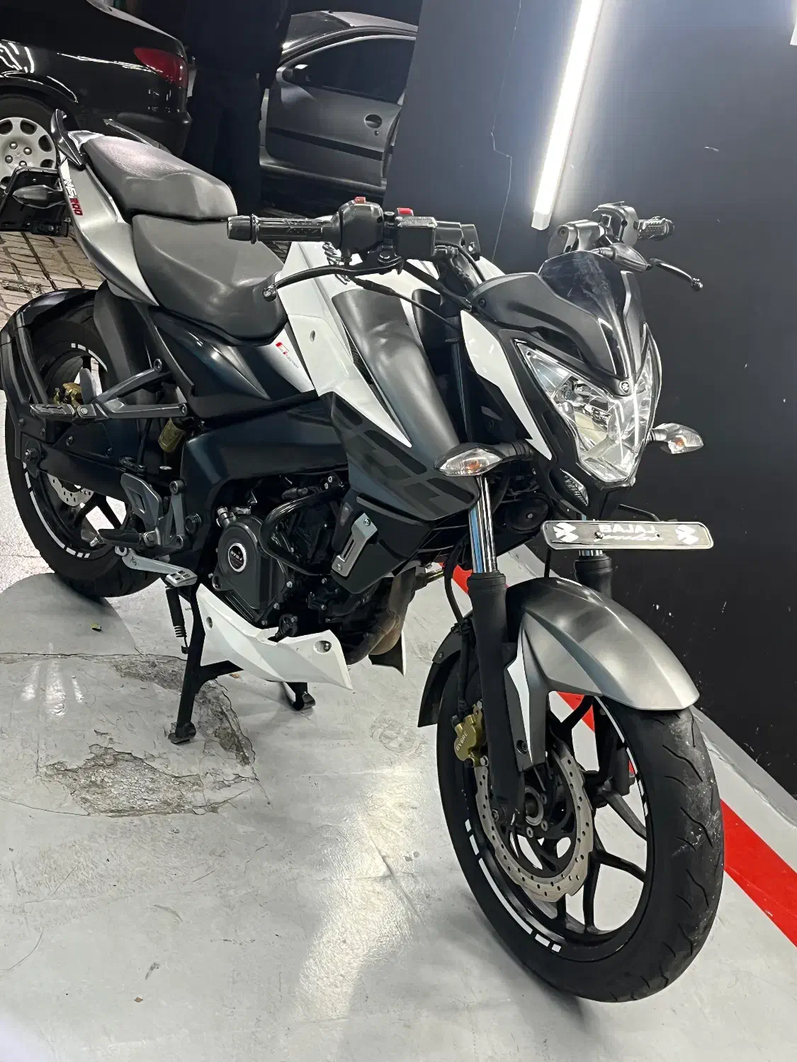 ns 200 98|موتورسیکلت|تهران, پاسداران|دیوار