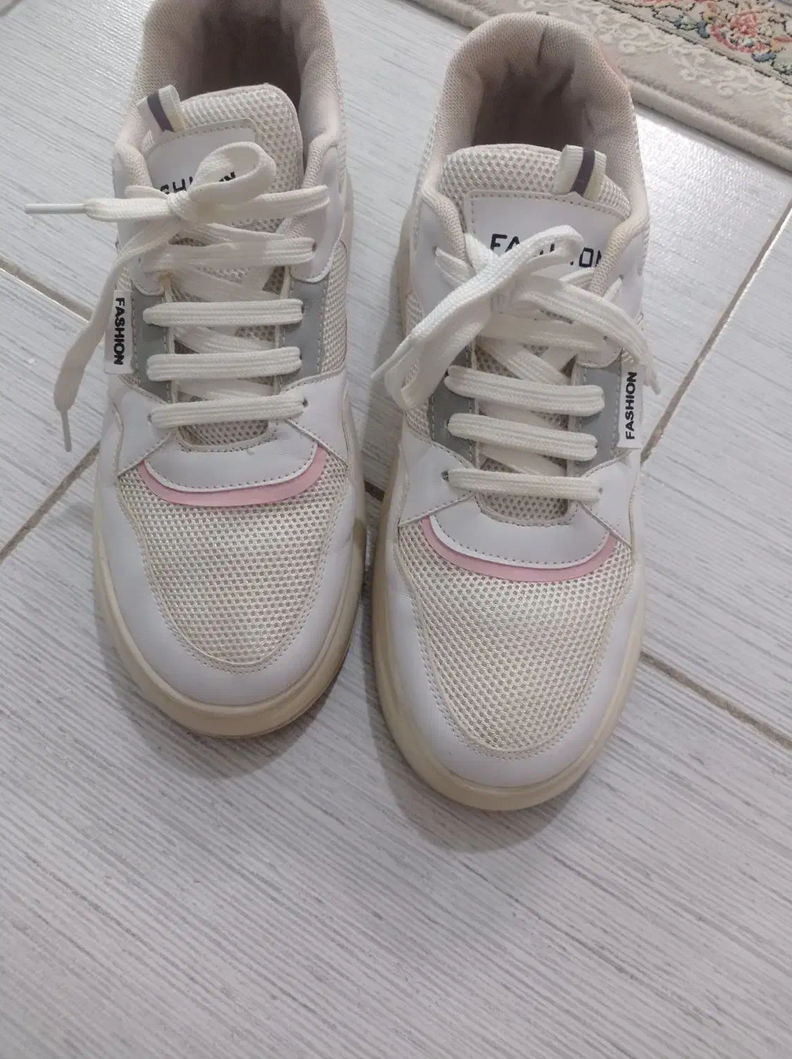 کتونی خارجی|کیف، کفش، کمربند|اراک, |دیوار