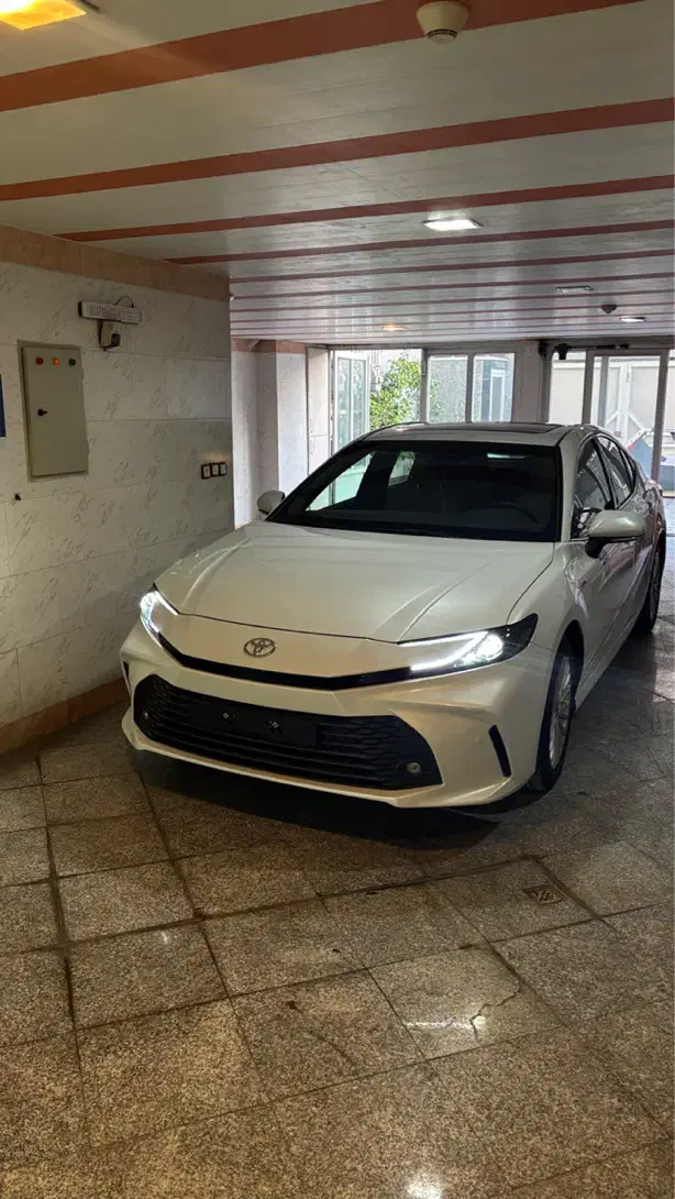 تویوتا کمری دو نیم مدل 2025 ژاپن سفارش امارات|خودرو سواری و وانت|تبریز, |دیوار