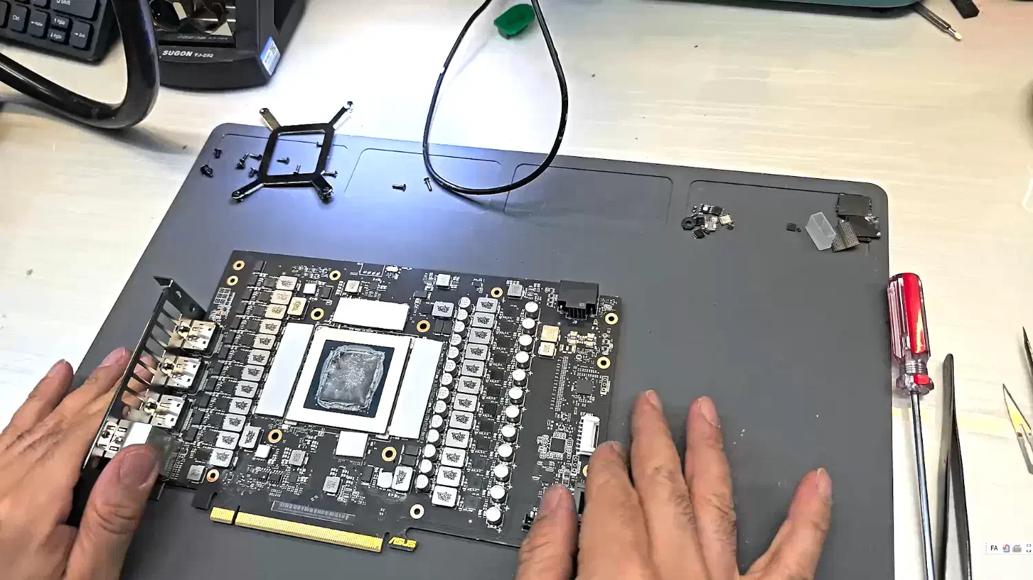 عیب یابی و تعمیر تضمینی ** کارت گرافیک **|خدمات رایانه‌ای و موبایل|گرگان, |دیوار