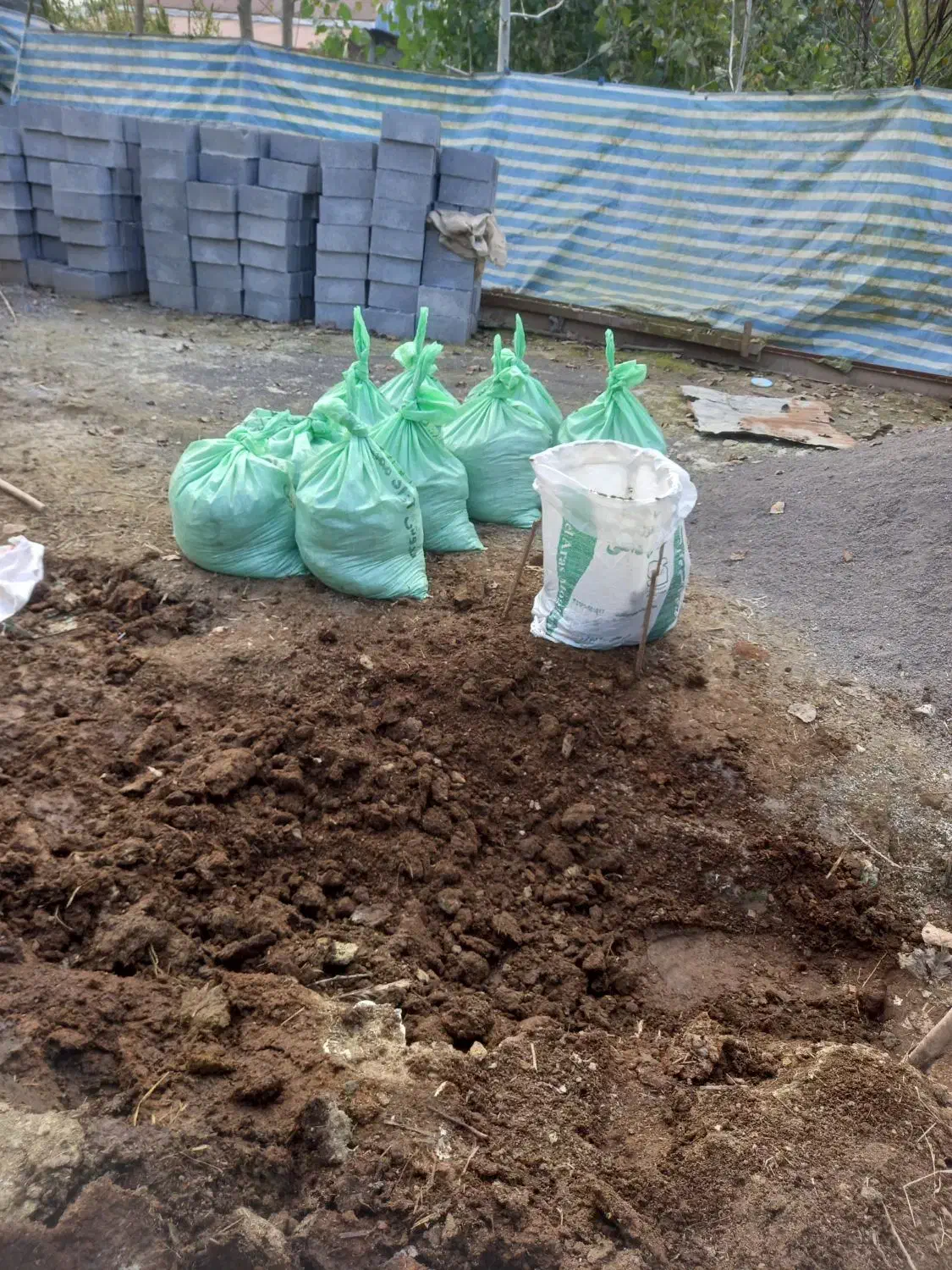 کود حیوانی|خدمات باغبانی و درختکاری|رشت, حومه رشت|دیوار