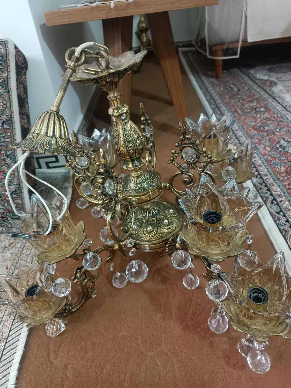 دو جفت لوستر برنزی|لوستر و چراغ آویز|قره چای, |دیوار