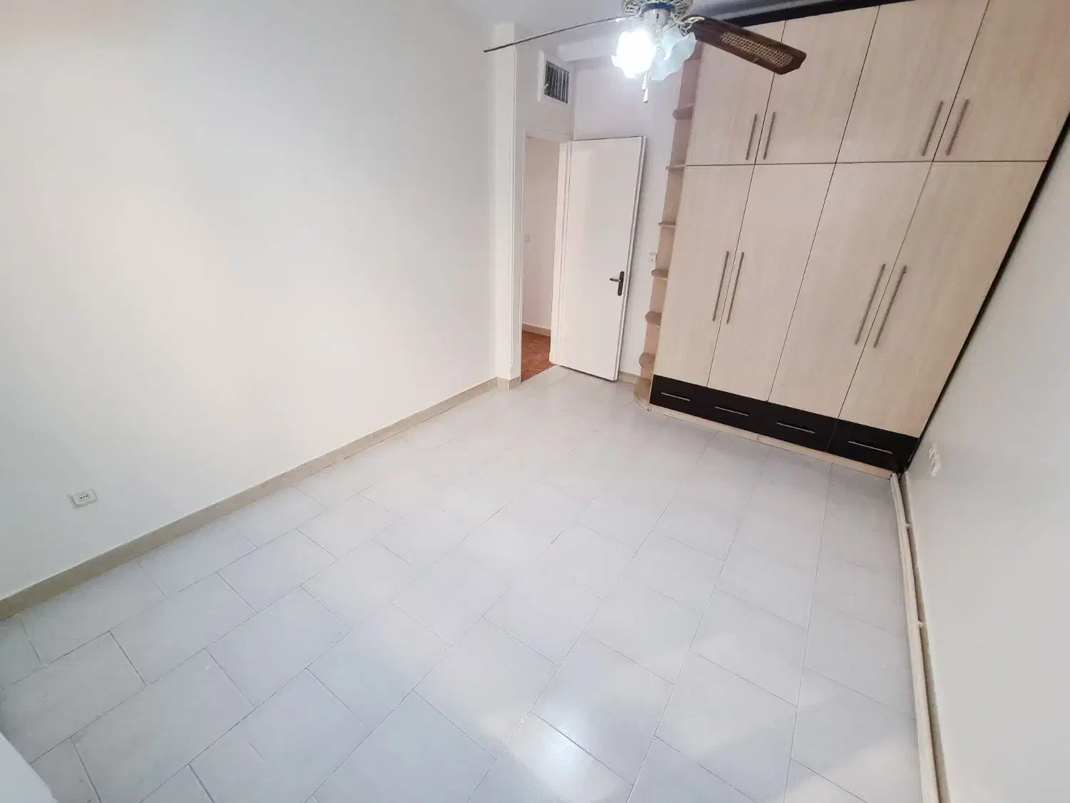 هفت تیر بهارشمالی بهارمستیان ۱۴۰ متر ۳ خواب