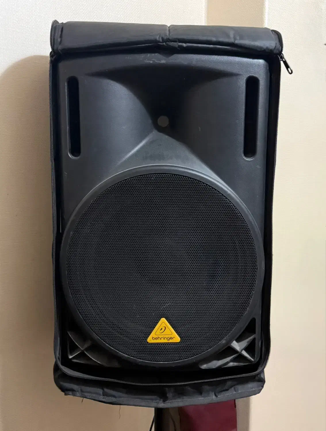 Spds roland (پرکاشن) + باند بهرینگر|درام و پرکاشن|سمنان, |دیوار