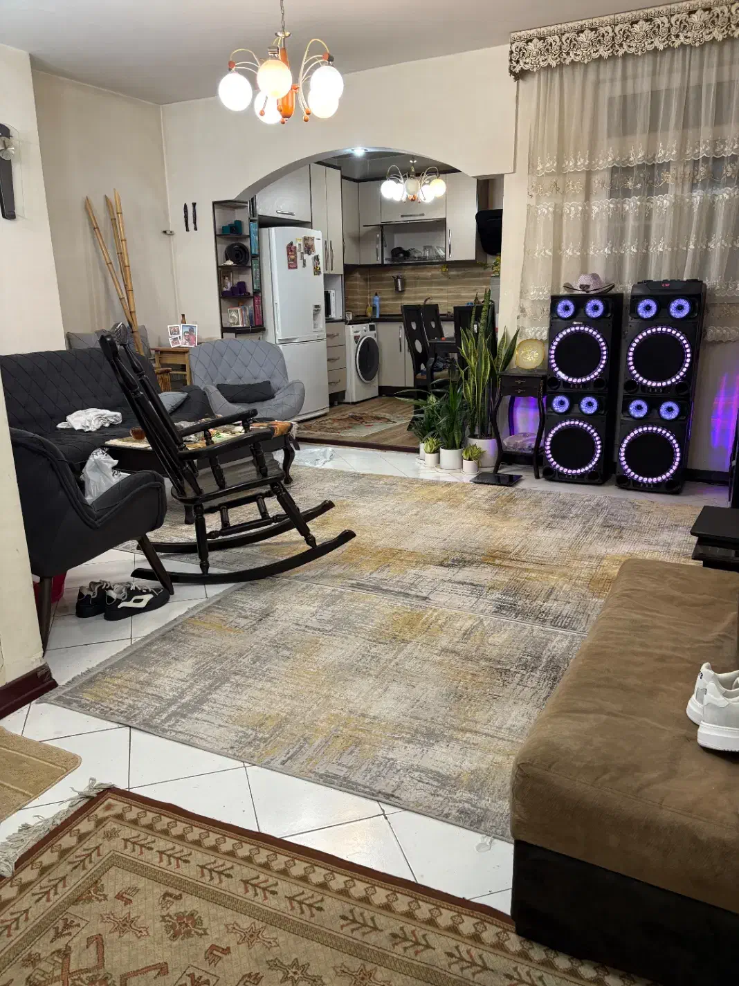 همخونه میخوام(خانه دارم)|اجارهٔ آپارتمان|تهران, جنت‌آباد جنوبی|دیوار