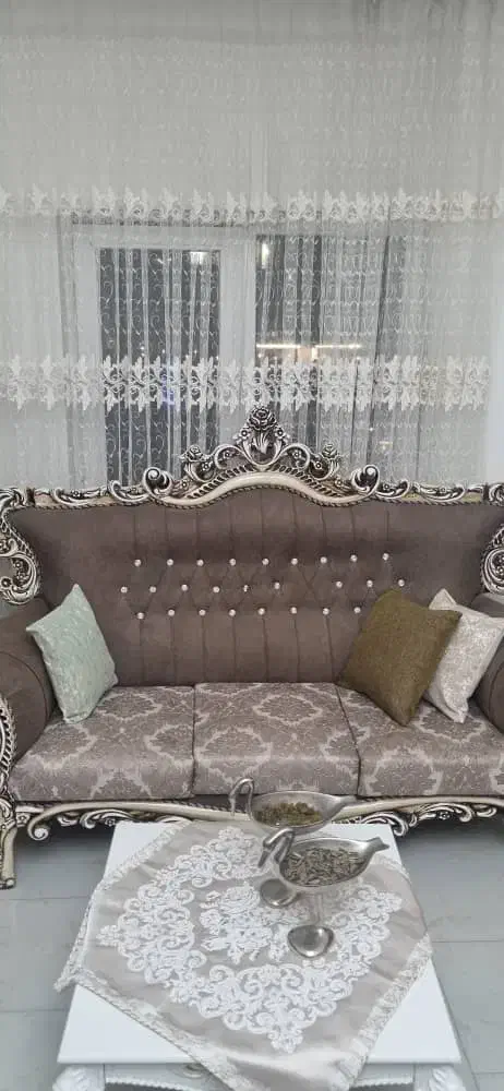 مبل سلطنتی ۷ نفره|مبلمان خانگی و میز عسلی|پردیس, فاز ۱۱|دیوار