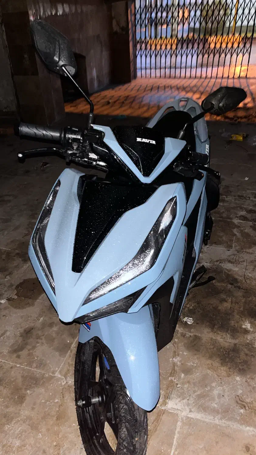 موتور|موتورسیکلت|نور, |دیوار