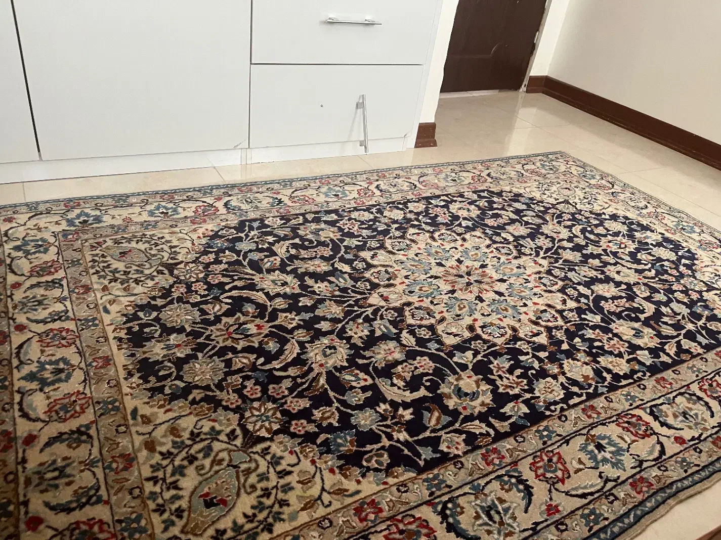 فرش دست باف نایین|فرش|اصفهان, باغ زرشک|دیوار