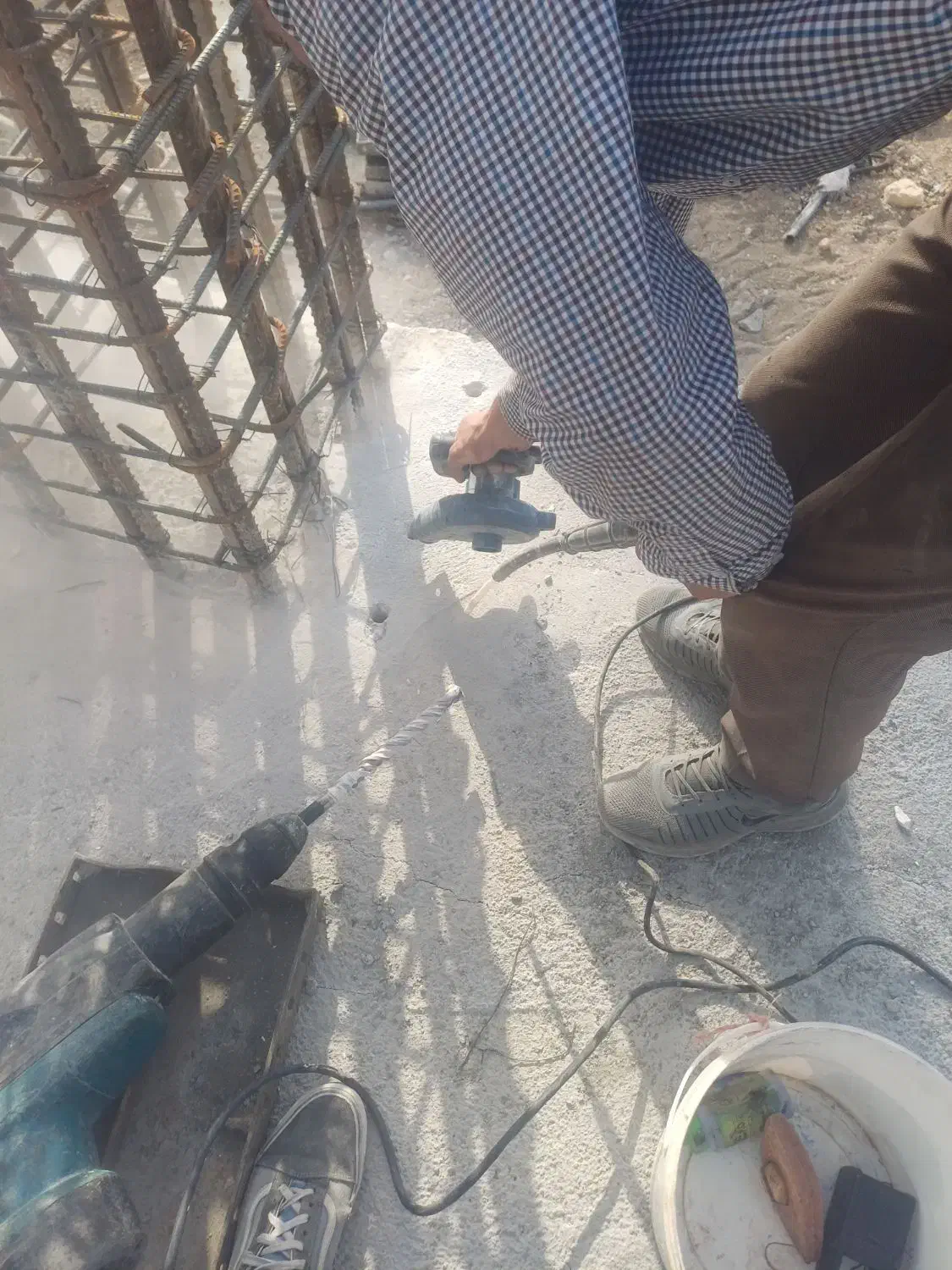 کاشت میلگرد نصب صحفه انکر بلت مقاوم سازی بتن تخریب|خدمات پیشه و مهارت|اصفهان, خانه اصفهان|دیوار