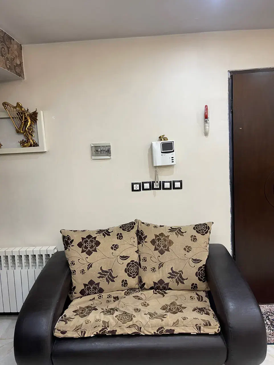 مبل راحتی ۷ نفره|مبلمان خانگی و میز عسلی|اسلام‌شهر, مطهری|دیوار