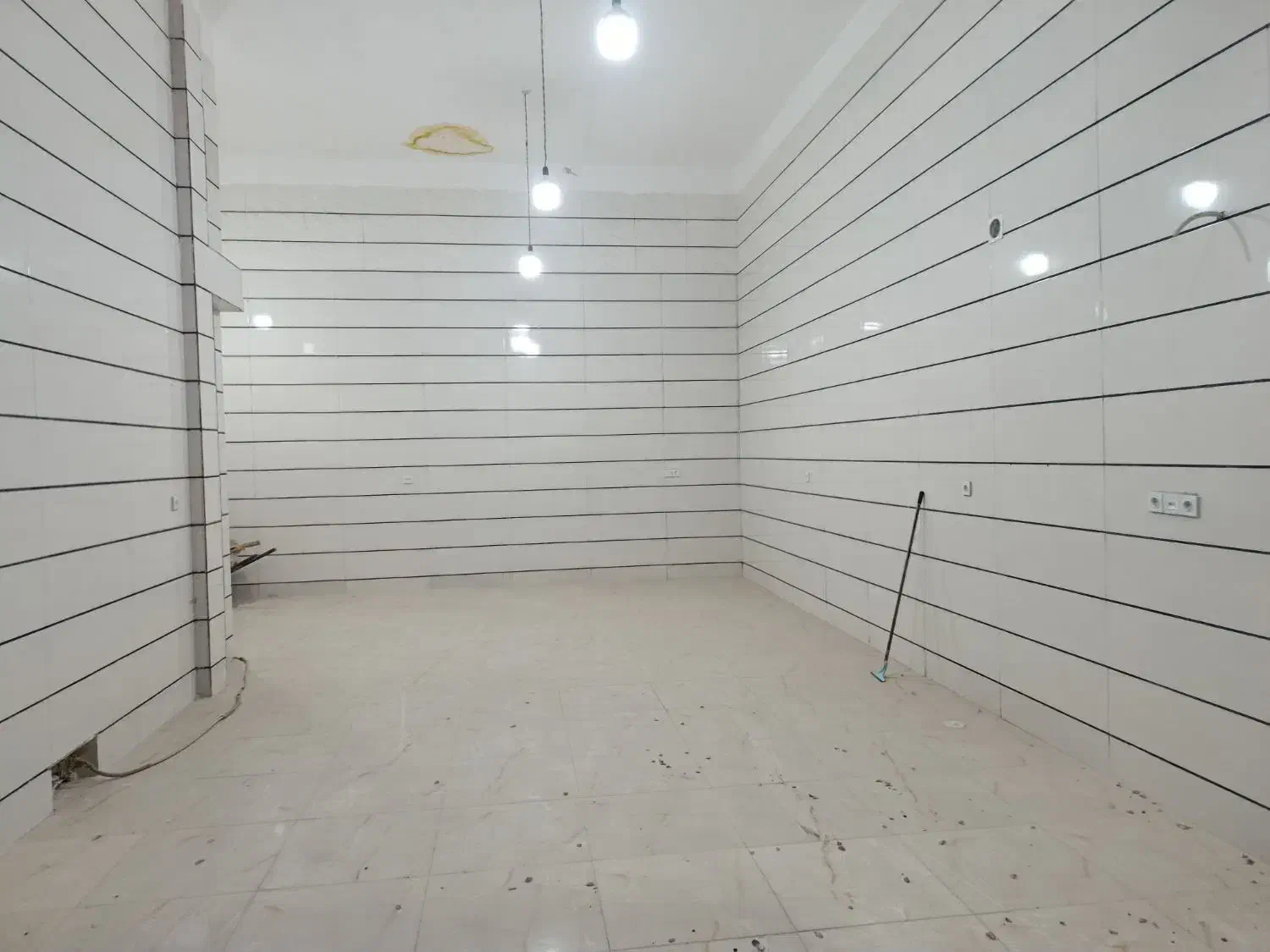 اجاره مغازه (شریعتی-وحدت)|اجارهٔ مغازه و غرفه|بروجرد, |دیوار