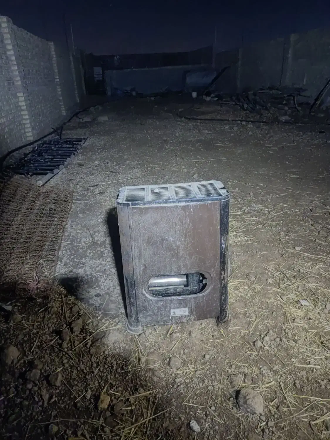 بخاری|بخاری، هیتر، شومینه|پیشوا, |دیوار