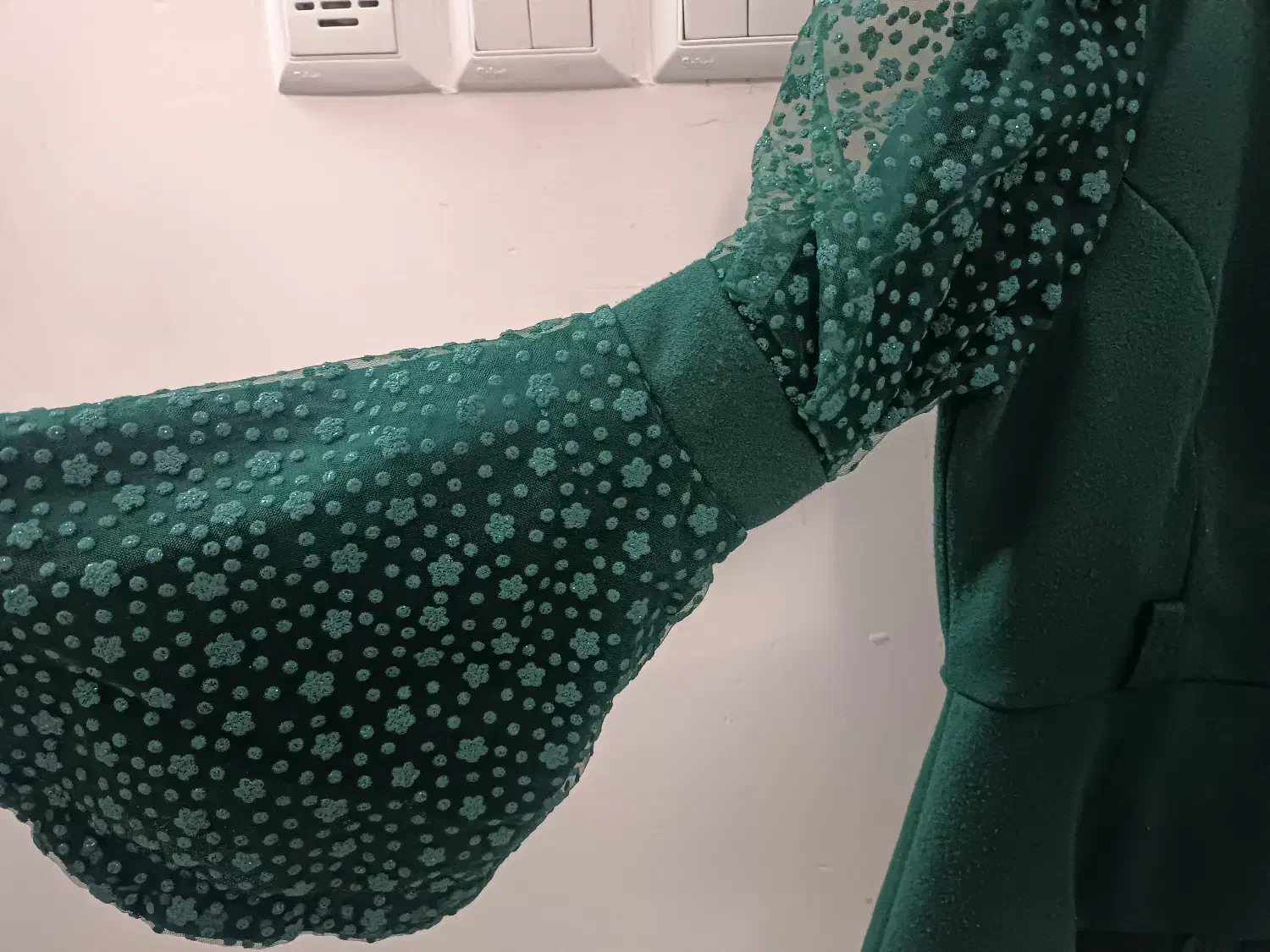 پیراهن مجلسی|کفش و لباس بچه|دماوند, مسکن مهر گیلاوند|دیوار