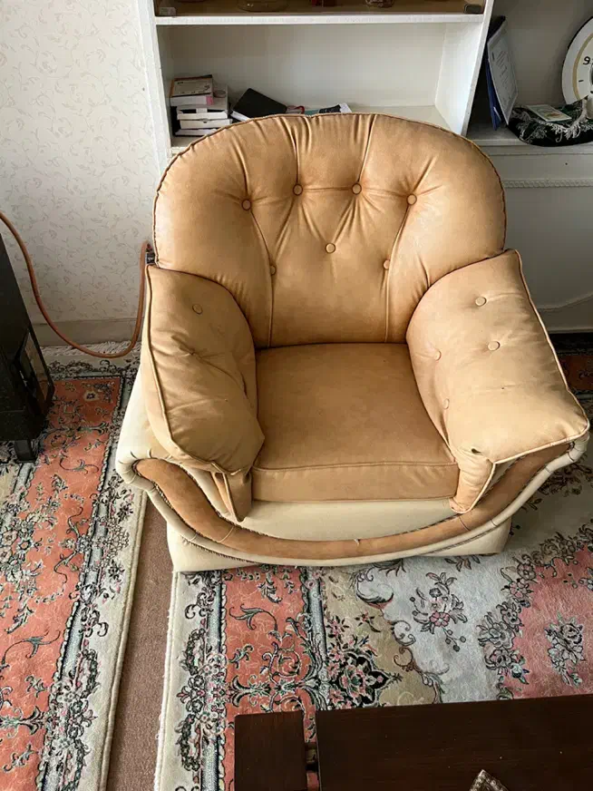 مبل ۳ نفره و دوتا تک نفره|مبلمان خانگی و میز عسلی|اصفهان, جلفا|دیوار