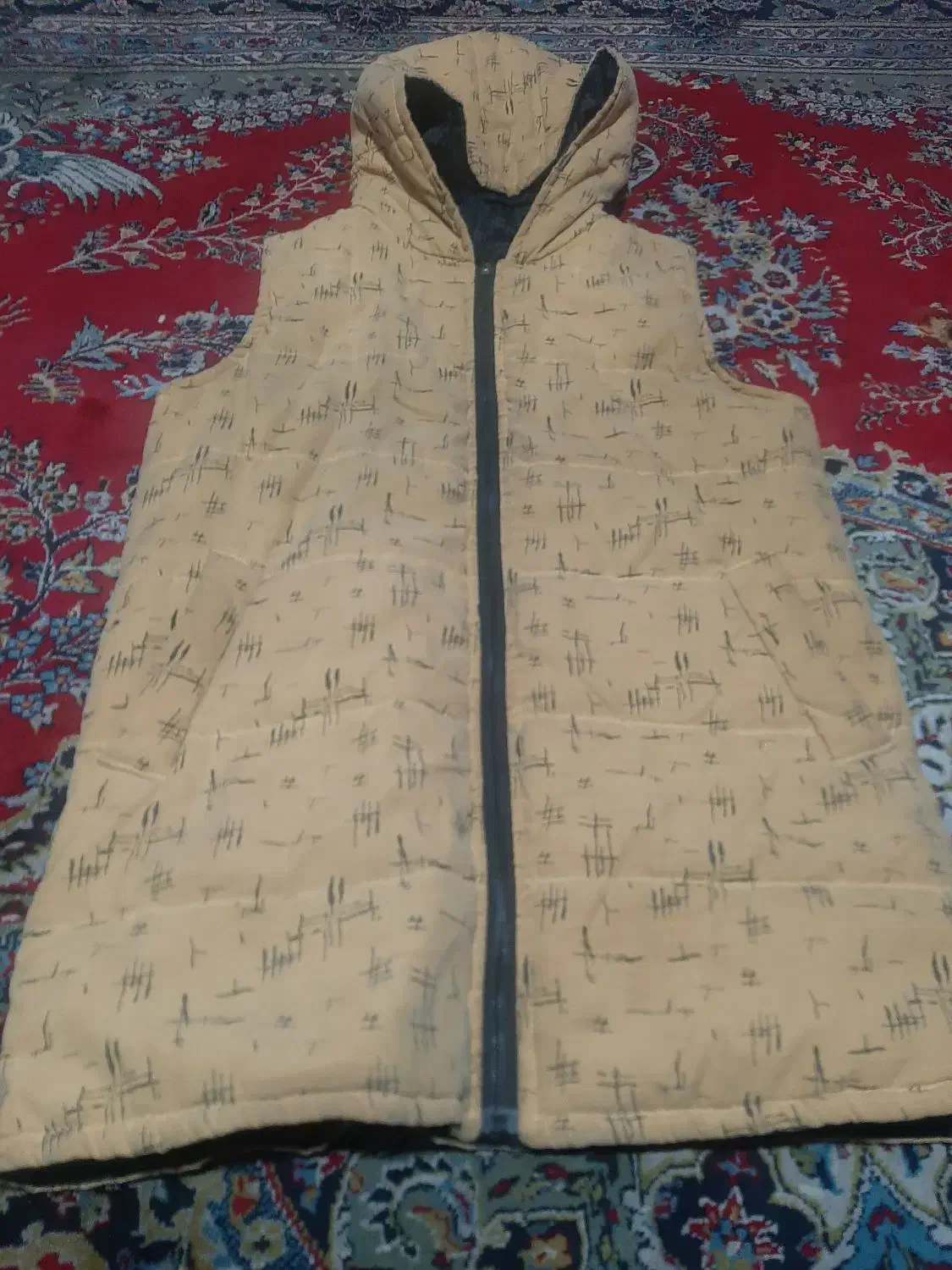 پافر|لباس|شیراز, لب آب|دیوار