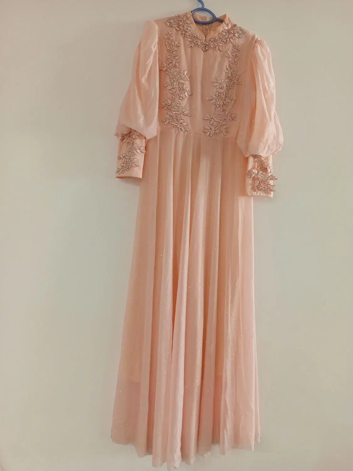 لباس|لباس|قم, شاد قلی|دیوار