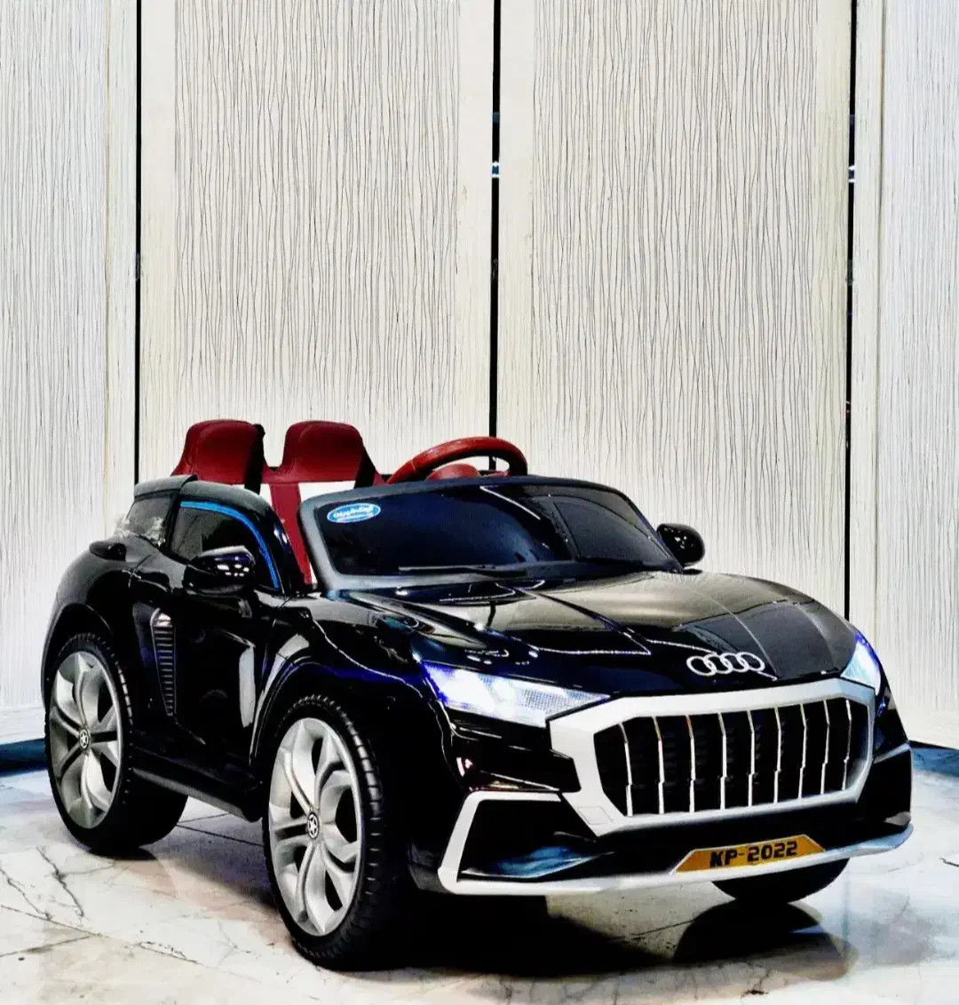 ماشین شارژی آئودی شاسی از دم قسطی بخر بدون چک|اسباببازی بچه|فولادشهر, فولادشهر|دیوار