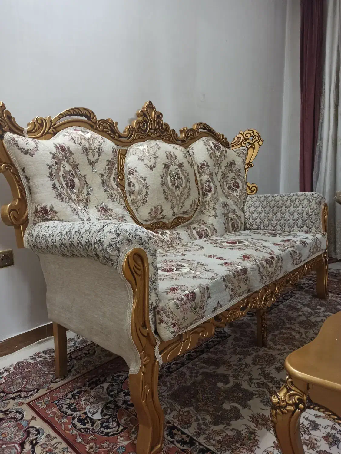 مبل 9 نفره|مبلمان خانگی و میز عسلی|قرچک, زیبا شهر|دیوار