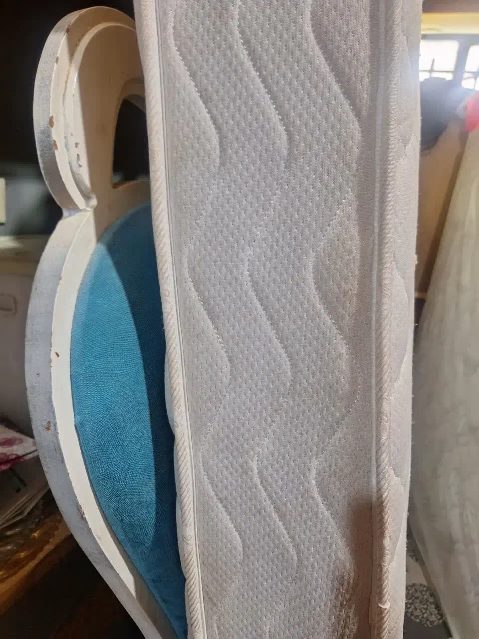 تخت تشک|تخت و سرویس خواب|قم, شهید صیاد شیرازی|دیوار