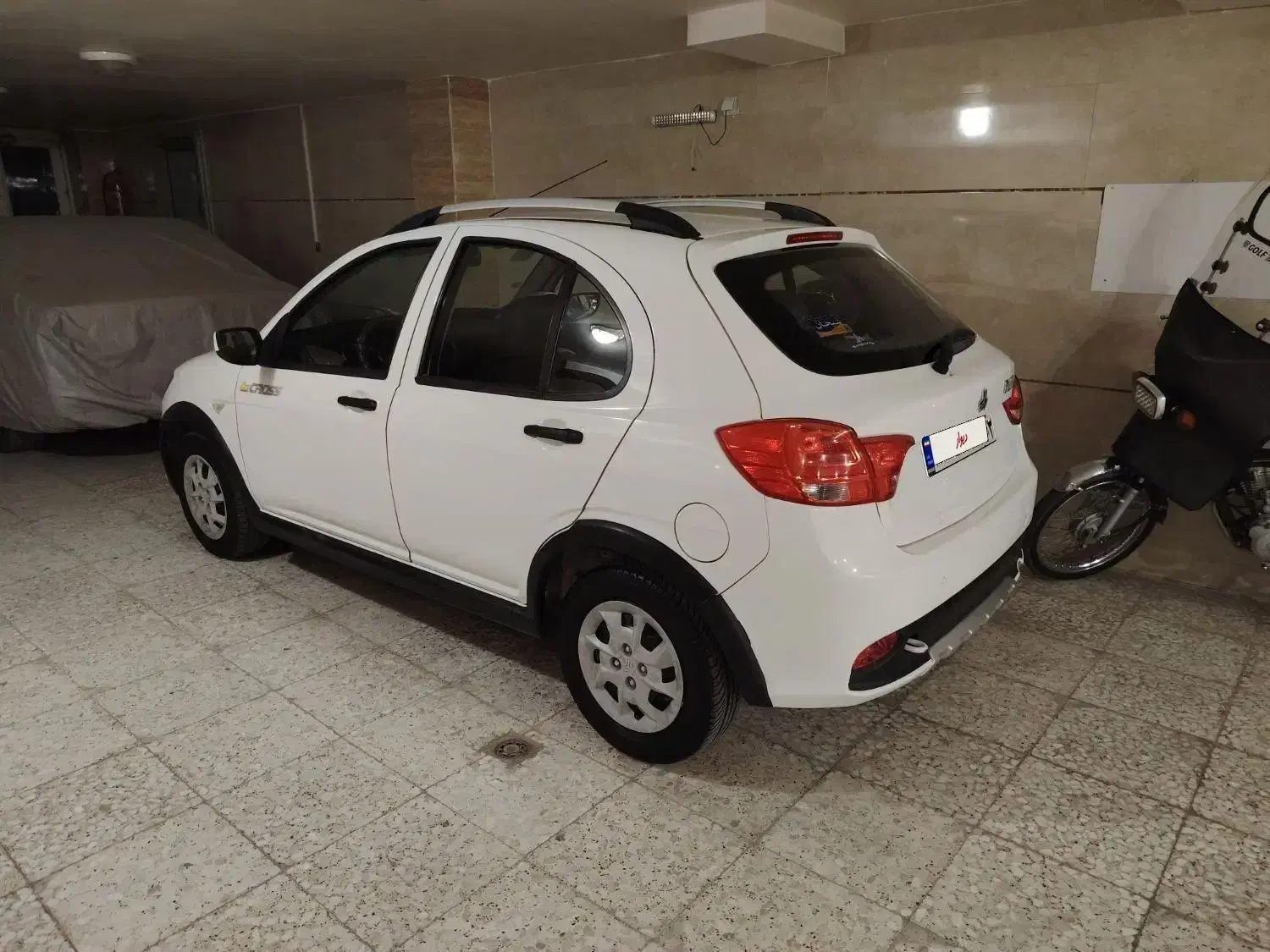 کوئیک 1401|خودرو سواری و وانت|اصفهان, باغ فدک|دیوار