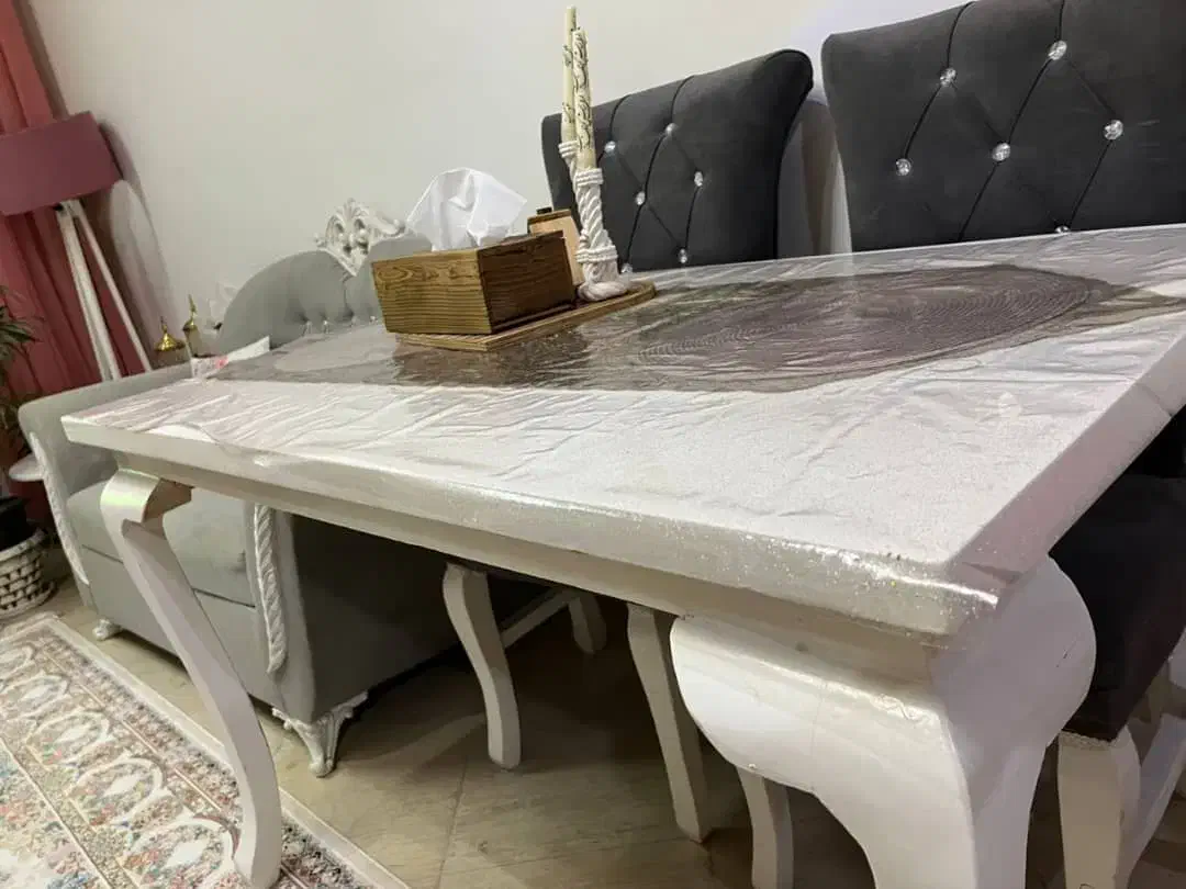 مبل هفت نفره و میز ناهارخوری چهار نفره|مبلمان خانگی و میز عسلی|صومعهسرا, |دیوار