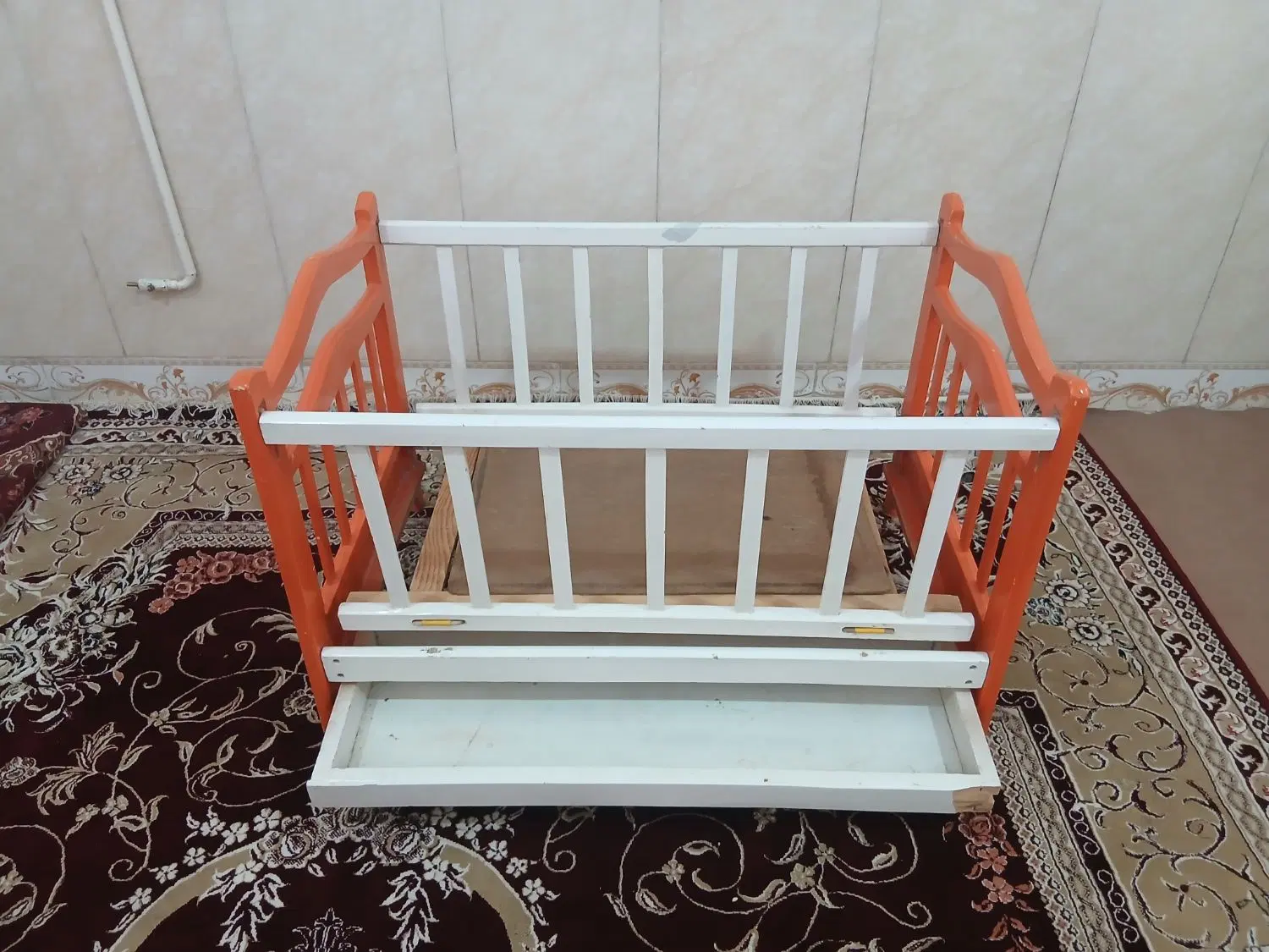 تخت کودک|تخت و صندلی بچه|خرمشهر, |دیوار