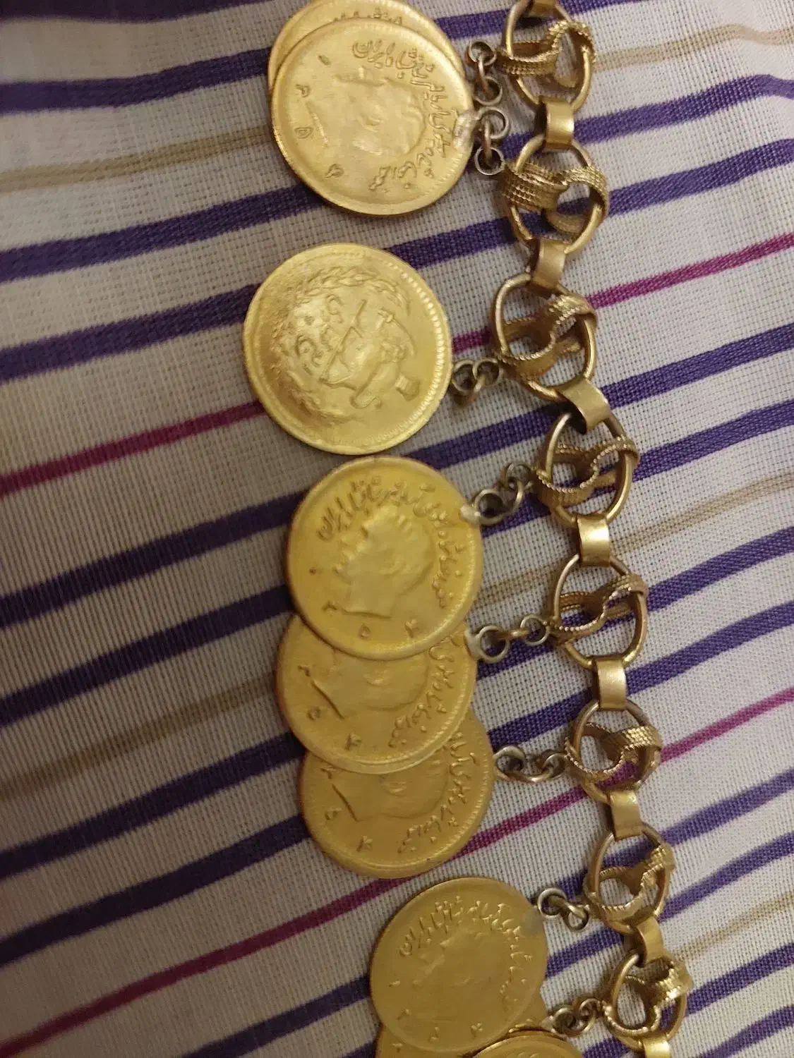 گردنبند ربع پهلوی ۱۶تایی قدیمی عیار۲۱|جواهرات|تهران, توحید|دیوار