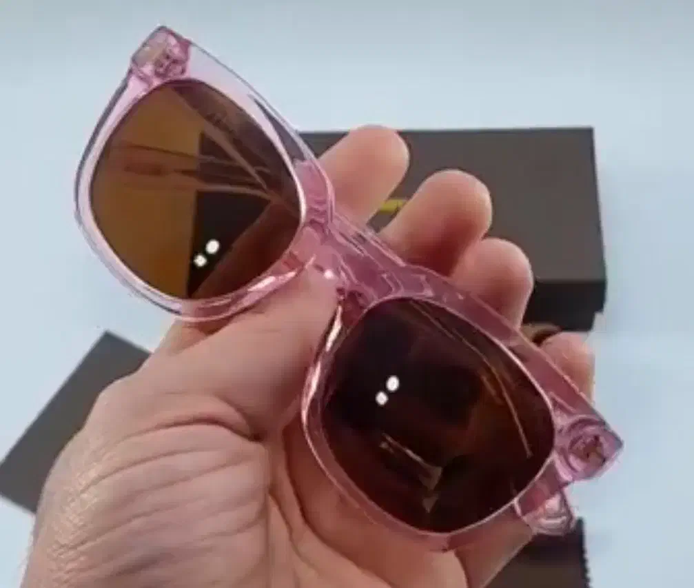 عینک افتابی|زیورآلات و اکسسوری|اهر, |دیوار