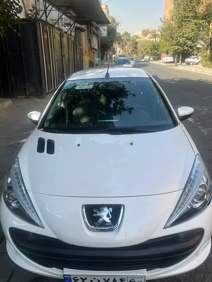 پژو ۲۰۷ مدل ۱۳۹۶|خودرو سواری و وانت|تهران, نازیآباد|دیوار